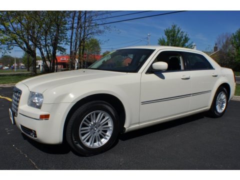 Cool Vanilla White 2009 Chrysler 300 Touring Cool Vanilla White 2009 Chrysler 300 Touring