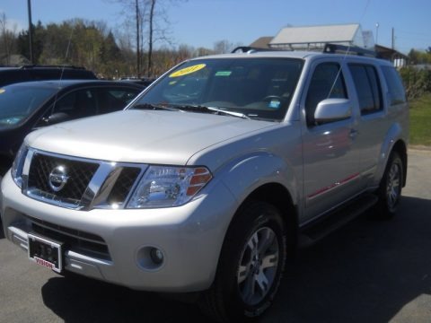 Silver Lightning 2011 Nissan Pathfinder Silver 4x4 Silver Lightning 2011 Nissan Pathfinder Silver 4x4