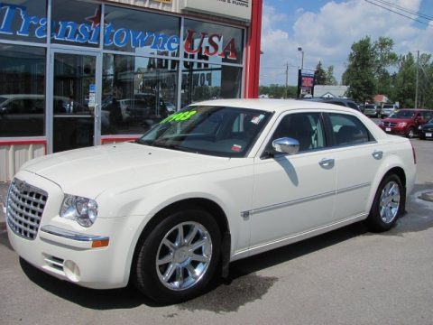 Cool Vanilla 2006 Chrysler 300 C HEMI Cool Vanilla 2006 Chrysler 300 C HEMI