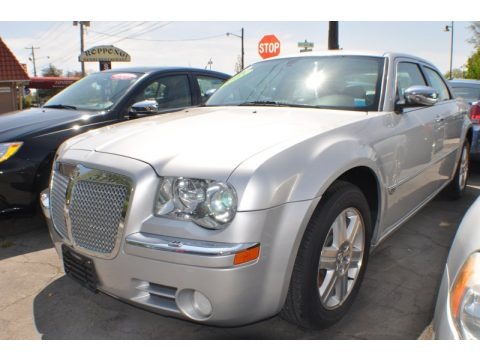 Bright Silver Metallic 2005 Chrysler 300 C HEMI AWD Bright Silver Metallic 2005 Chrysler 300 C HEMI AWD