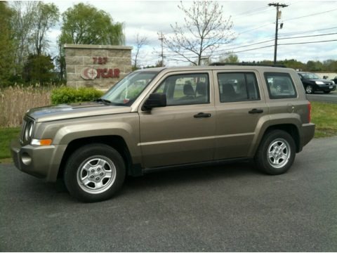 Light Khaki Metallic 2008 Jeep Patriot Sport Light Khaki Metallic 2008 Jeep Patriot Sport