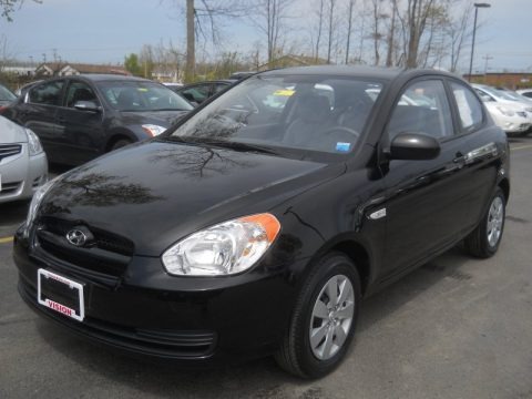 Ebony Black 2010 Hyundai Accent GS 3 Door Ebony Black 2010 Hyundai Accent GS 3 Door