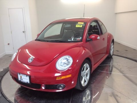 Salsa Red 2006 Volkswagen New Beetle 2.5 Coupe Salsa Red 2006 Volkswagen New Beetle 2.5 Coupe