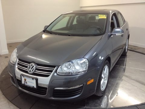 Platinum Gray Metallic 2009 Volkswagen Jetta SE Sedan Platinum Gray Metallic 2009 Volkswagen Jetta SE Sedan