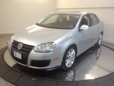 Reflex Silver Metallic 2010 Volkswagen Jetta Wolfsburg Edition Sedan Reflex Silver Metallic 2010 Volkswagen Jetta Wolfsburg Edition Sedan