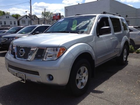 Silver Lightning Metallic 2006 Nissan Pathfinder S 4x4 Silver Lightning Metallic 2006 Nissan Pathfinder S 4x4