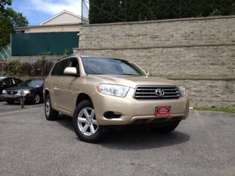 Sandy Beach Metallic 2009 Toyota Highlander V6 4WD