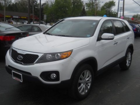 Snow White Pearl 2011 Kia Sorento EX V6