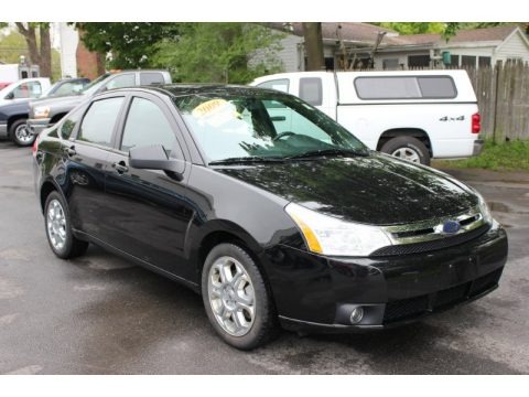 Ebony Black 2009 Ford Focus SES Sedan