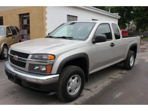 Doeskin Tan 2005 Chevrolet Colorado Z71 Extended Cab 4x4 Doeskin Tan 2005 Chevrolet Colorado Z71 Extended Cab 4x4
