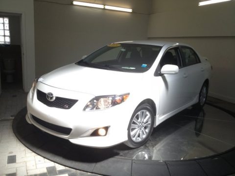Super White 2009 Toyota Corolla S