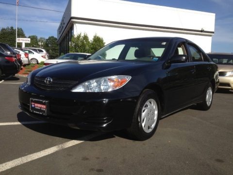 Black 2004 Toyota Camry LE Black 2004 Toyota Camry LE