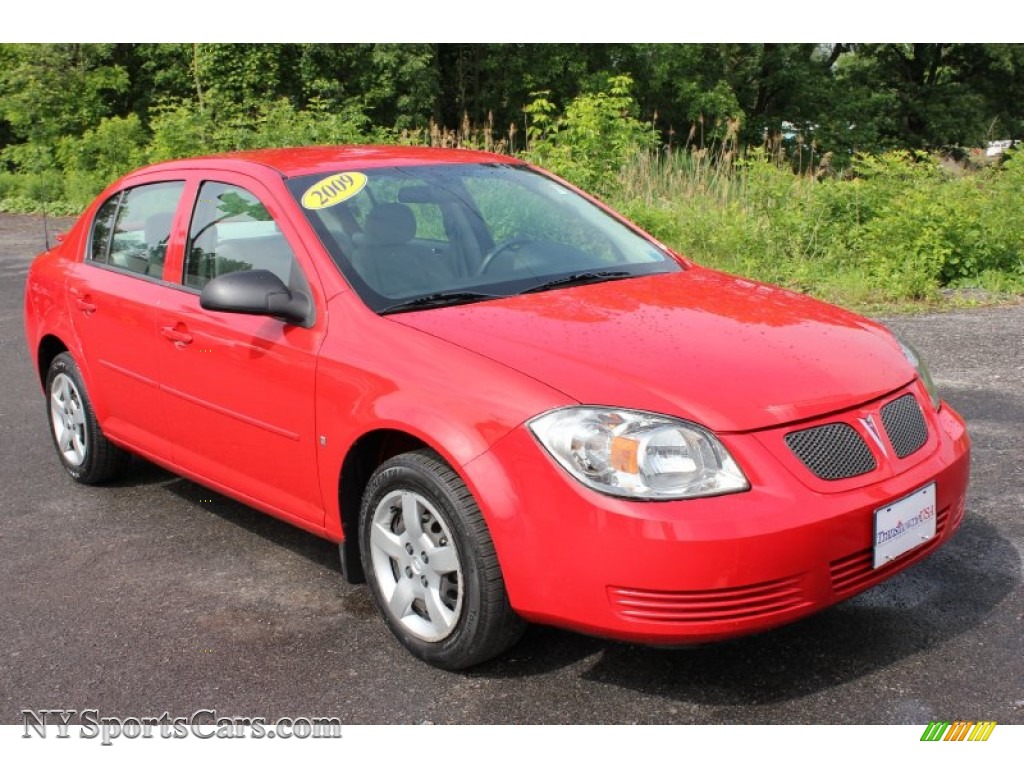 Victory Red / Ebony Pontiac G5 