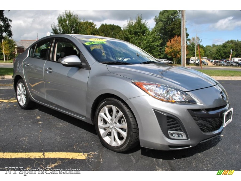 2010 Mazda MAZDA3 s Grand Touring 4 Door in Liquid Silver Metallic