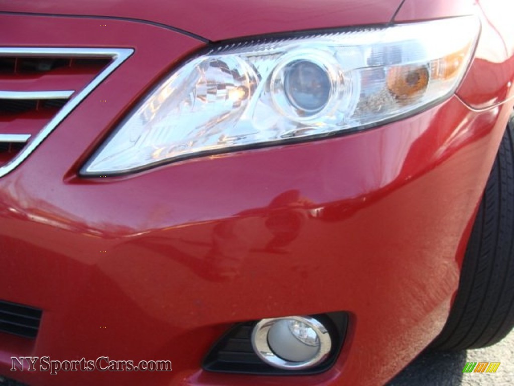 2011 Camry XLE V6 - Barcelona Red Metallic / Bisque photo #29