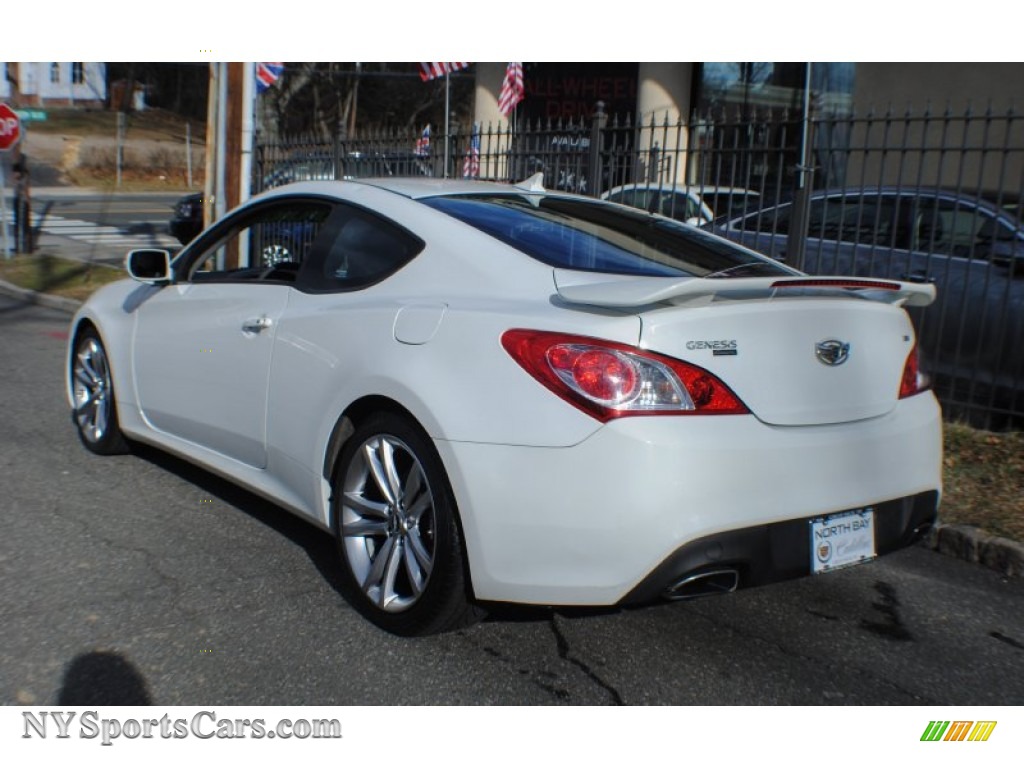 2010 Genesis Coupe 3.8 Coupe - Karussell White / Black photo #4