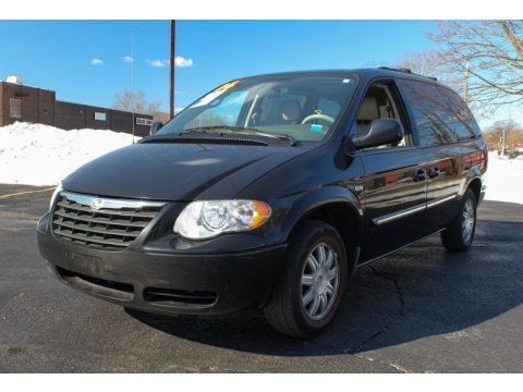 Brilliant Black 2006 Chrysler Town & Country Touring