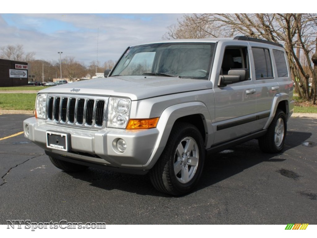 2007 Jeep Commander Sport 4x4 In Bright Silver Metallic 690999