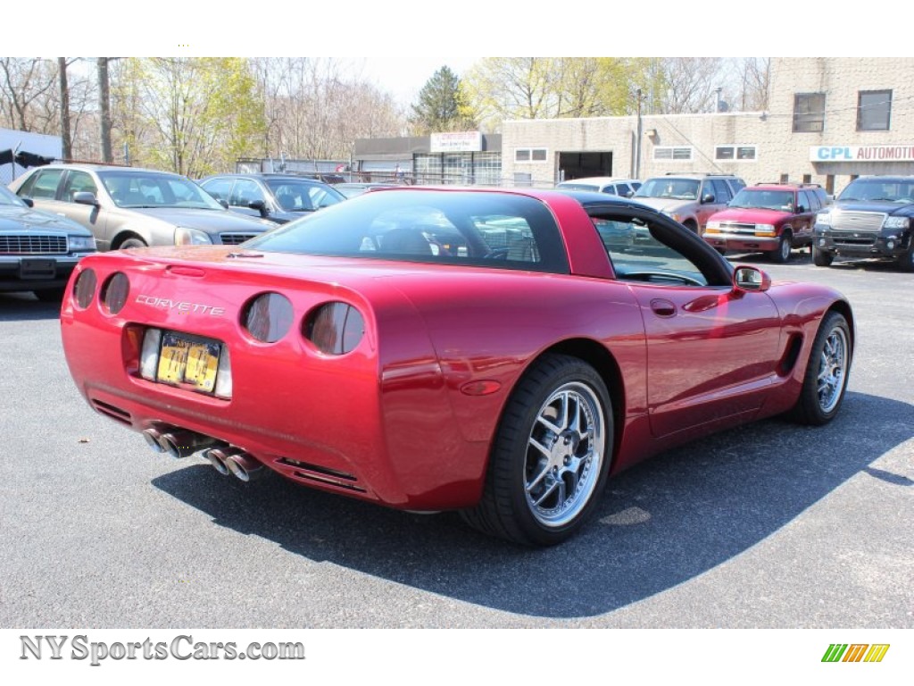 2004 Corvette Coupe - Magnetic Red Metallic / Light Oak photo #6