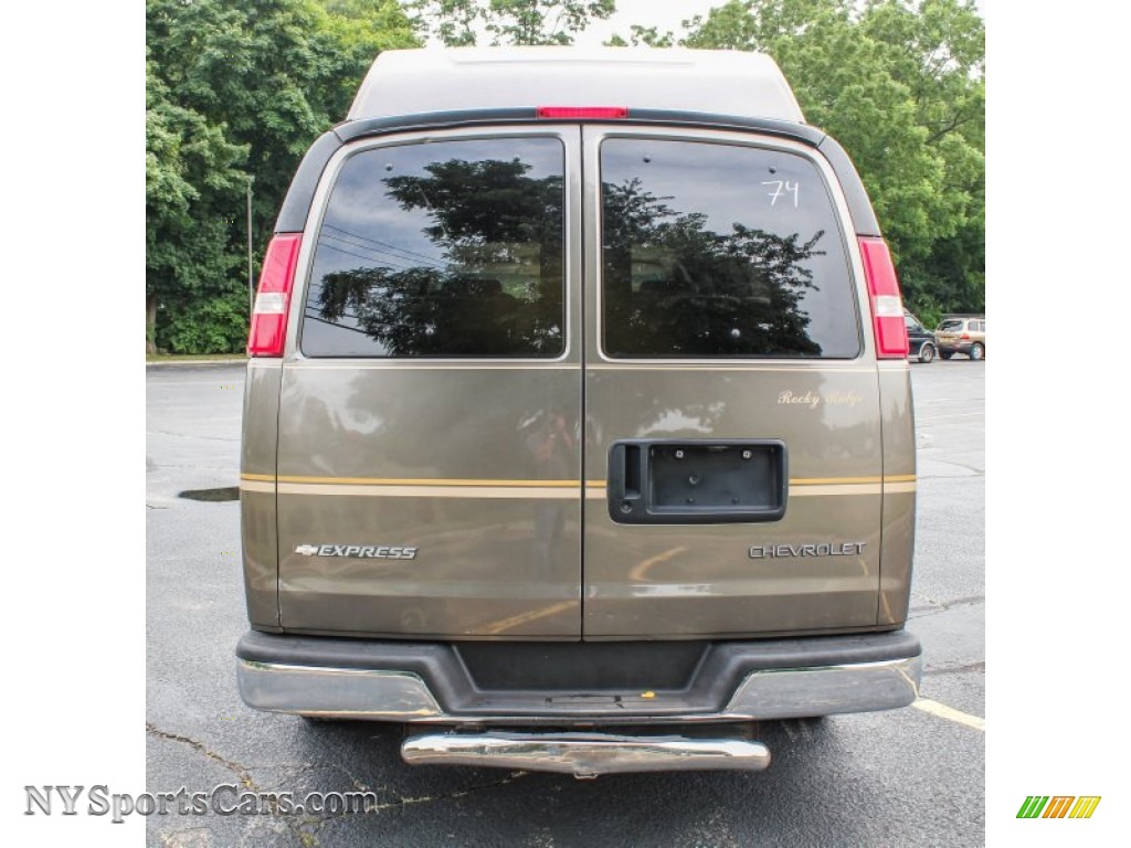 2004 Chevrolet Express 1500 LS Passenger Conversion Van in Sandalwood