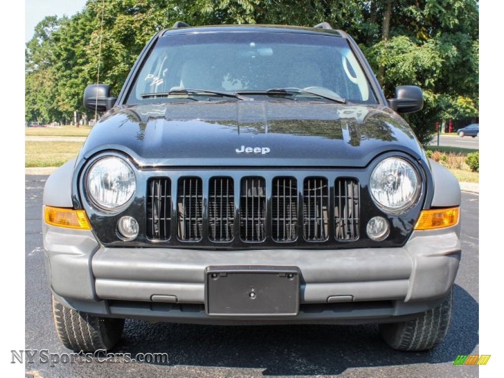 2005 Jeep Liberty Sport 4x4 In Black Clearcoat Photo 2 552275