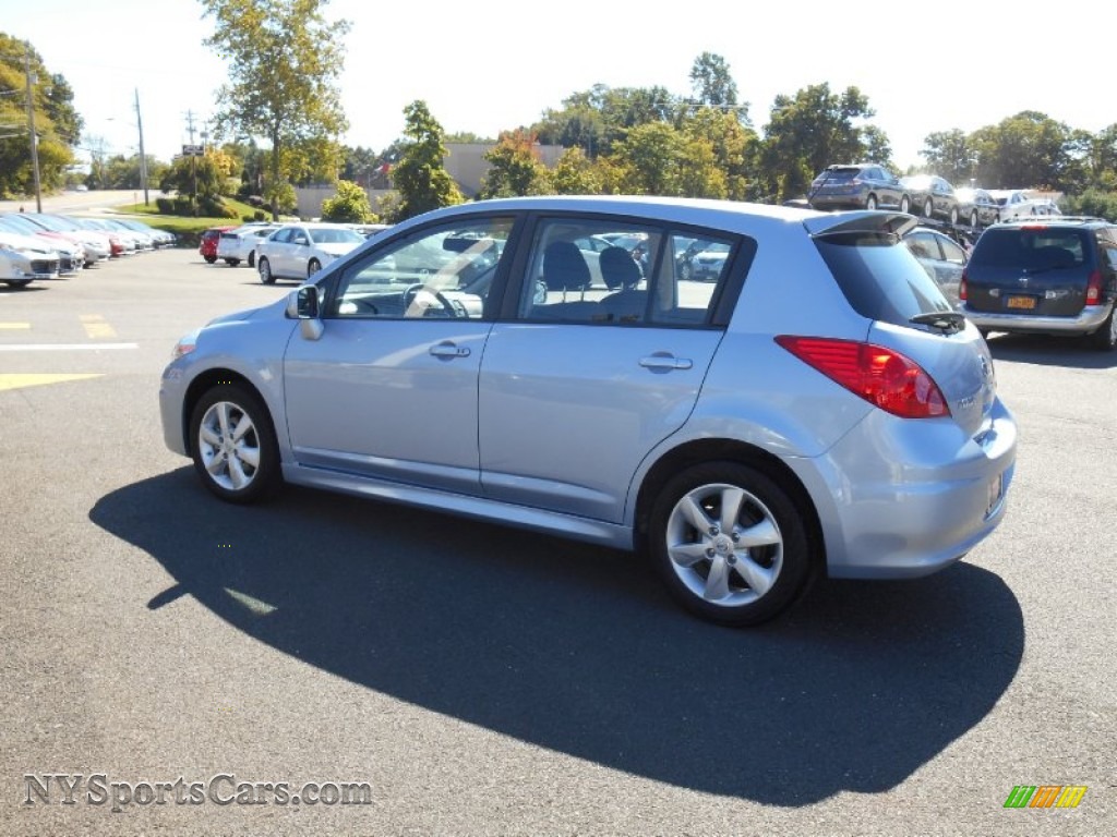 2012 Nissan Versa 1.8 SL Hatchback in Arctic Blue Metallic ...