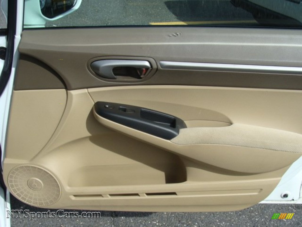 2006 Civic EX Sedan - Taffeta White / Ivory photo #24