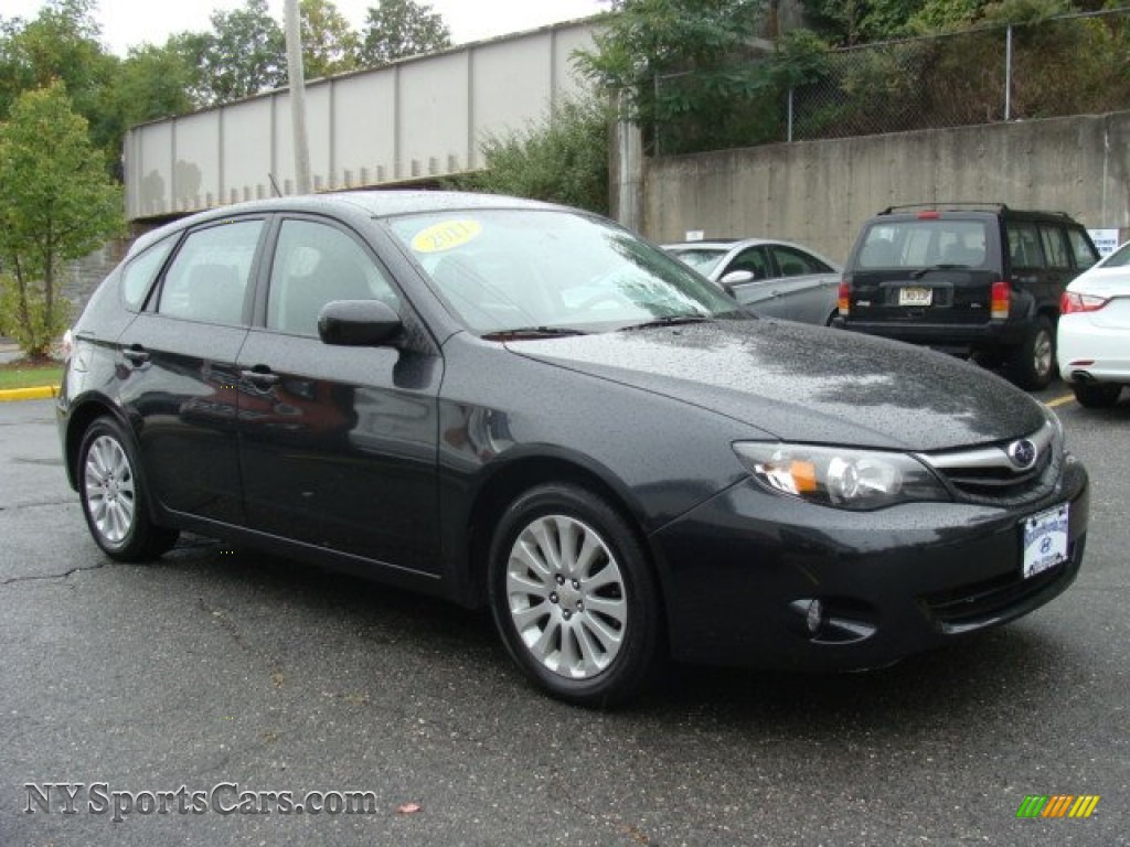 2011 Impreza 2.5i Premium Wagon - Dark Gray Metallic / Carbon Black photo #3