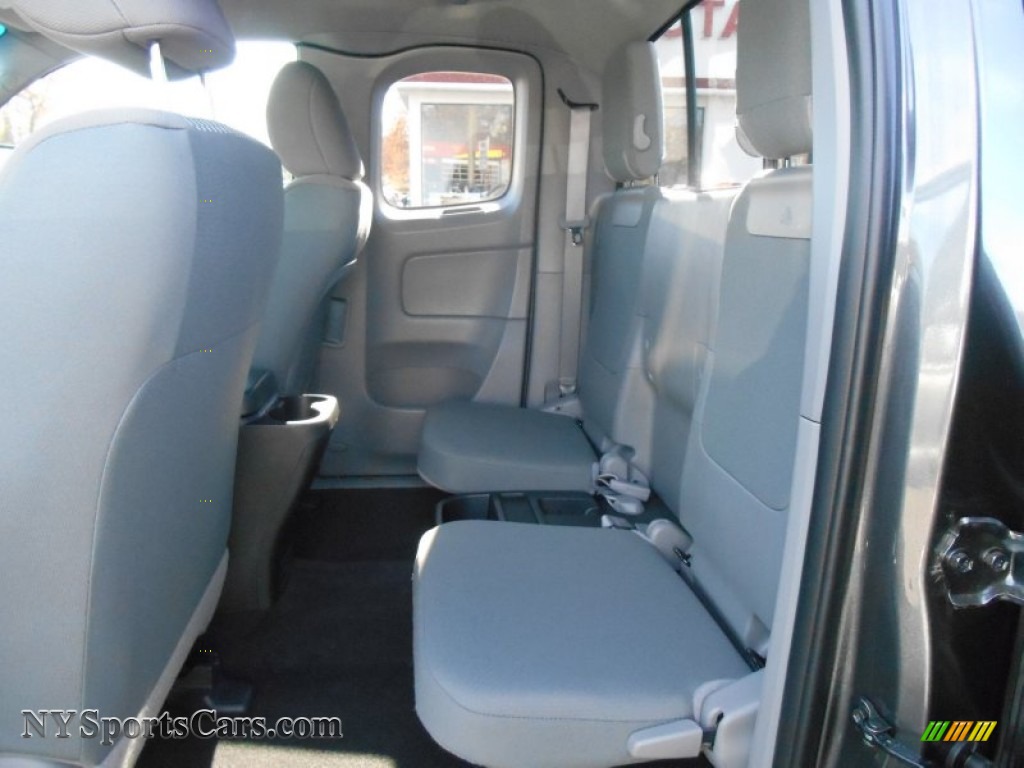 2013 Tacoma V6 SR5 Access Cab 4x4 - Magnetic Gray Metallic / Graphite photo #17