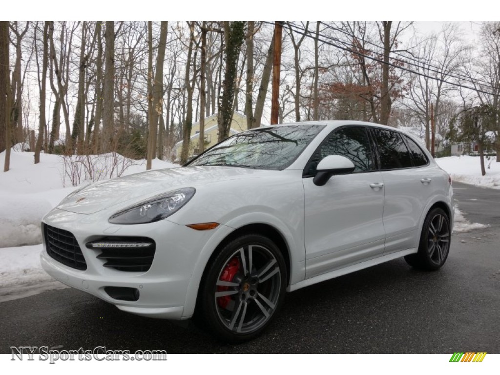 2013 Porsche Cayenne GTS in White photo 6 A79211