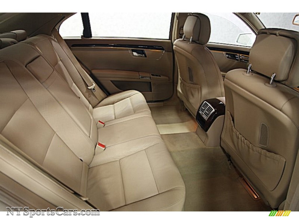 2012 S 550 4Matic Sedan - Diamond White Metallic / Cashmere/Savanna photo #11