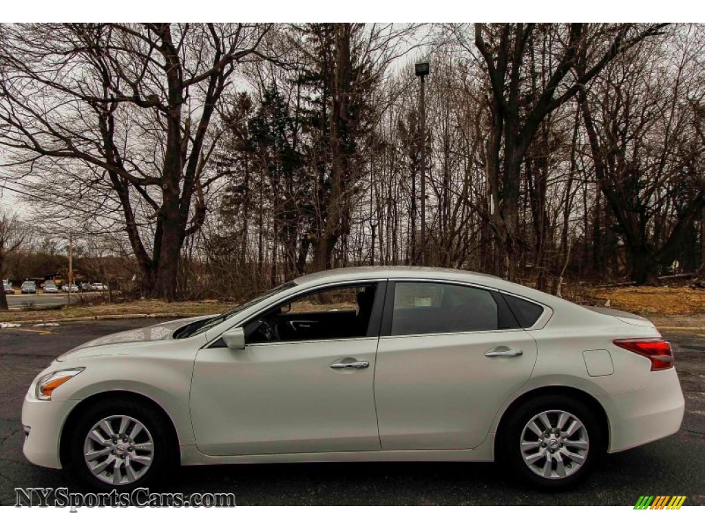 2013 Nissan Altima 2.5 S in Pearl White photo 3 490728