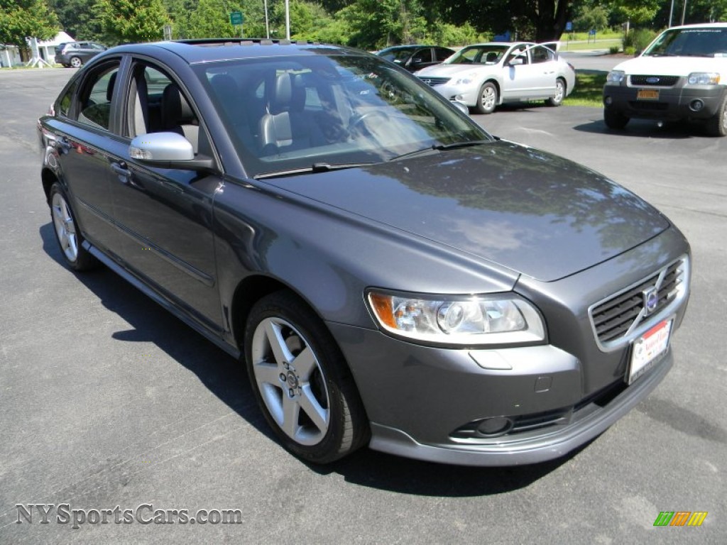 2010 Volvo S40 T5 RDesign in Titanium Grey Metallic photo 7 490068