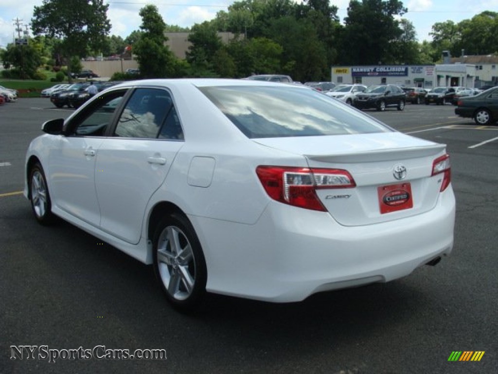 2012 Toyota Camry SE In Super White Photo 5 200268 NYSportsCars 