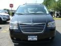 Chrysler Town & Country Touring Blackberry Pearl photo #2