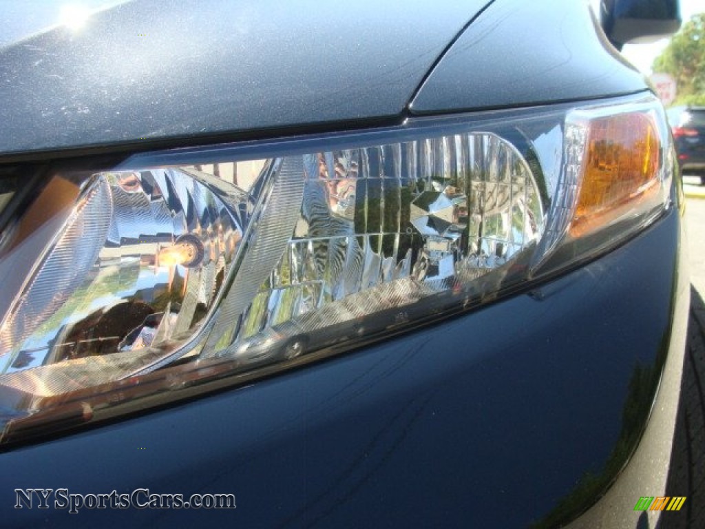 2012 Civic LX Sedan - Crystal Black Pearl / Gray photo #29