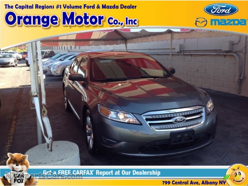 Sterling Grey / Charcoal Black Ford Taurus SEL