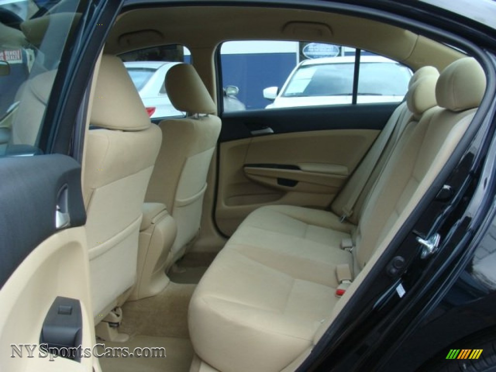2012 Accord LX Sedan - Crystal Black Pearl / Ivory photo #18