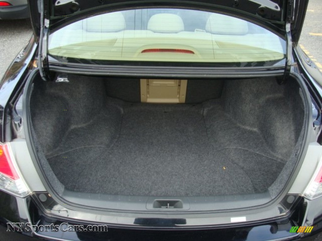 2012 Accord LX Sedan - Crystal Black Pearl / Ivory photo #19