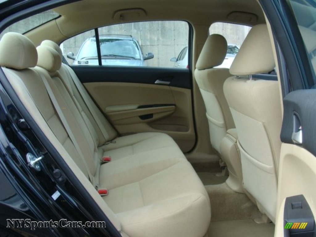 2012 Accord LX Sedan - Crystal Black Pearl / Ivory photo #21