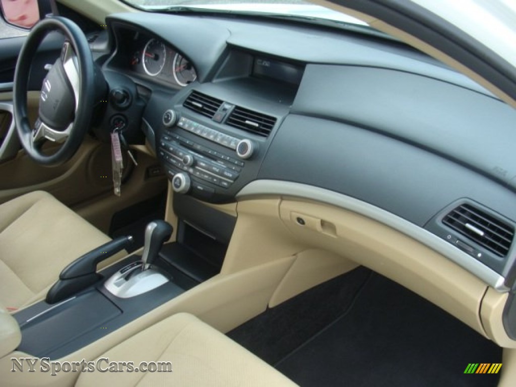 2012 Accord EX Coupe - Taffeta White / Ivory photo #23